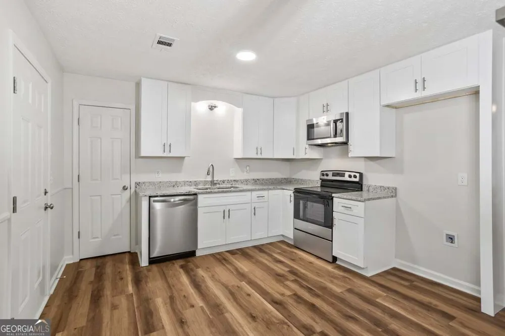 25 Woodcrest DR Covington, GA 30016