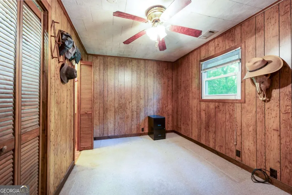 132 Mockingbird LN McCaysville, GA 30555