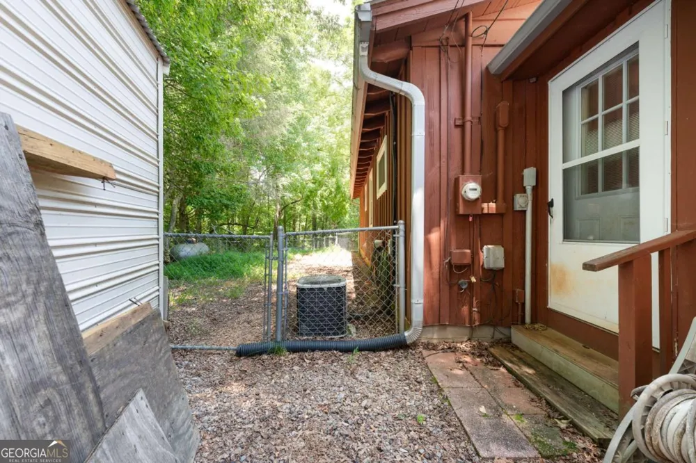 132 Mockingbird LN McCaysville, GA 30555
