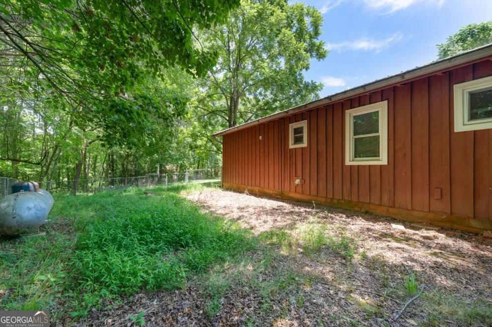 132 Mockingbird LN McCaysville, GA 30555
