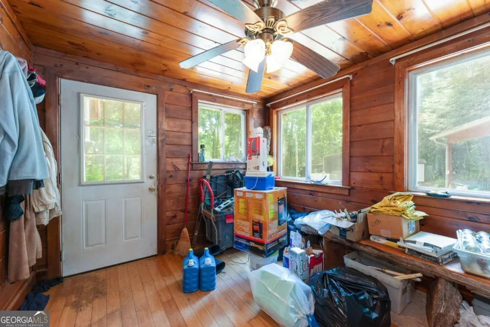 132 Mockingbird LN McCaysville, GA 30555