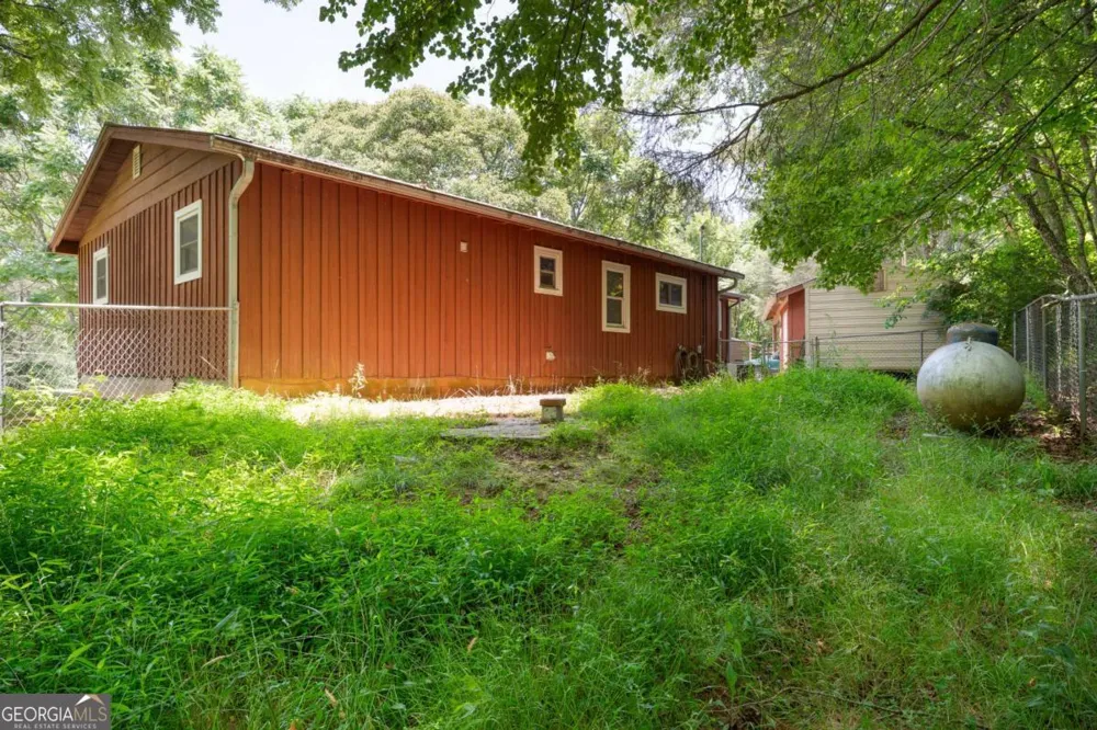 132 Mockingbird LN McCaysville, GA 30555