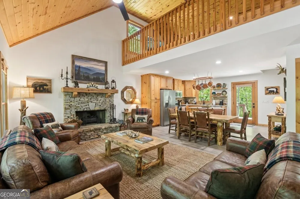 40 Misty Hollow DR Dahlonega, GA 30533