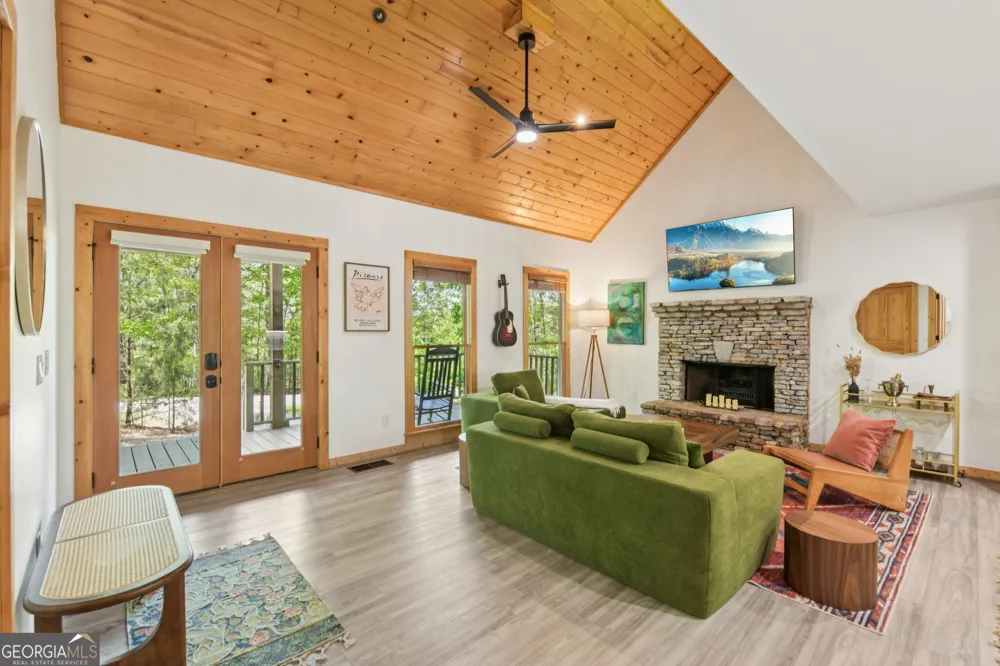 40 Misty Hollow DR Dahlonega, GA 30533