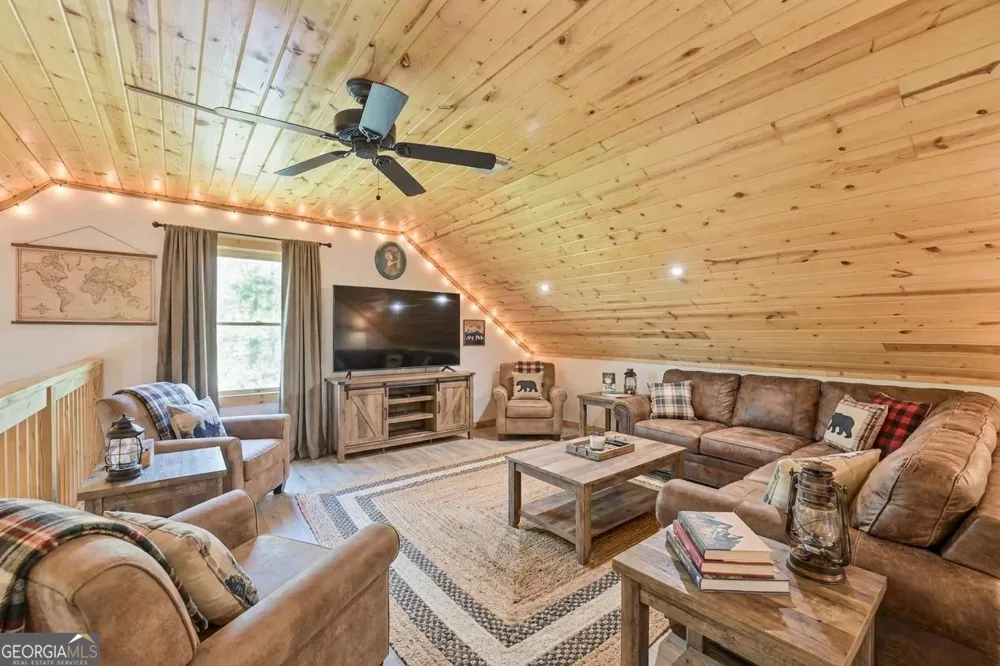 40 Misty Hollow DR Dahlonega, GA 30533