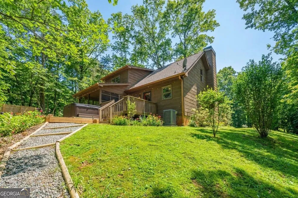 40 Misty Hollow DR Dahlonega, GA 30533