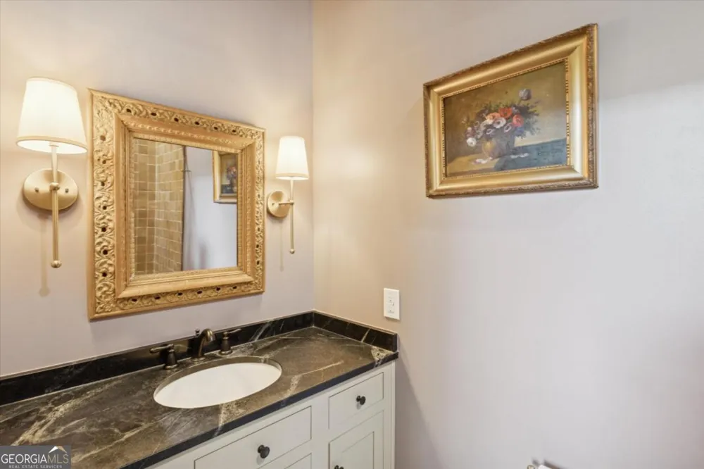 503 N Ash ST Springfield, GA 31329