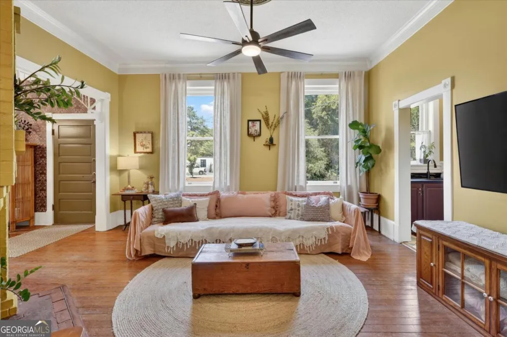 503 N Ash ST Springfield, GA 31329