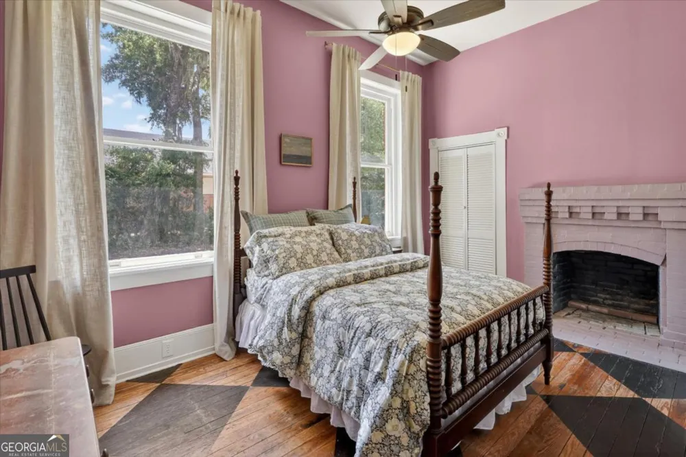 503 N Ash ST Springfield, GA 31329