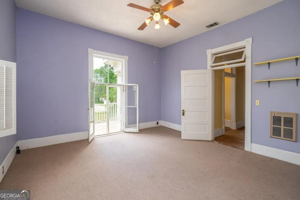 503 N Ash ST Springfield, GA 31329