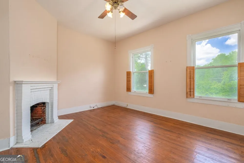 503 N Ash ST Springfield, GA 31329