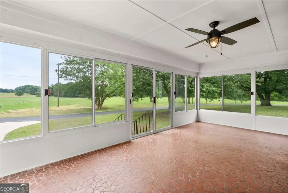 463 Arnoldsville RD Winterville, GA 30683