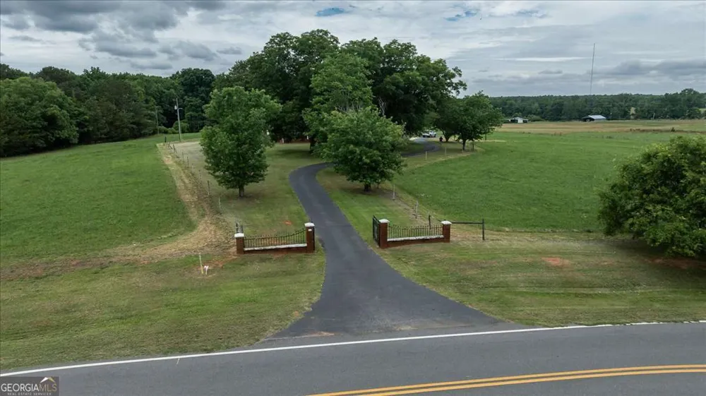 463 Arnoldsville RD Winterville, GA 30683