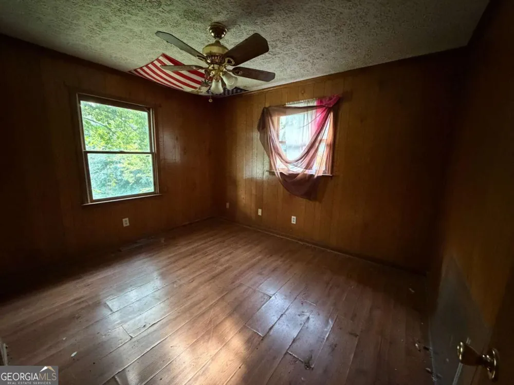 1018 Scott Brown RD SE Fairmount, GA 30139
