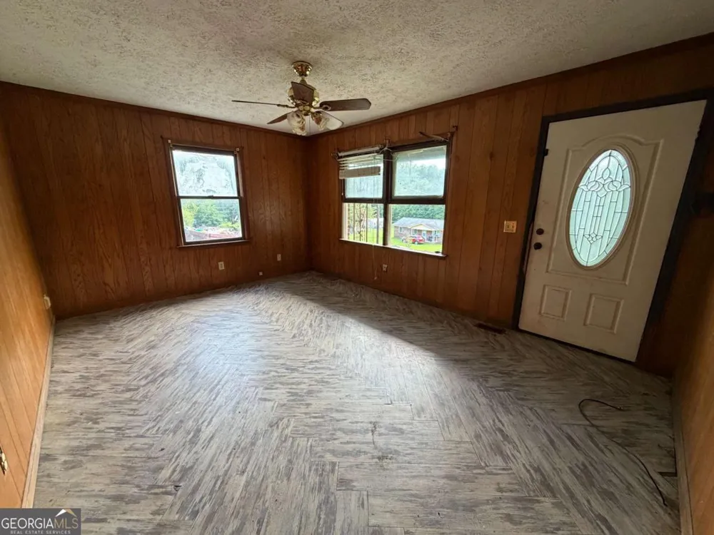 1018 Scott Brown RD SE Fairmount, GA 30139