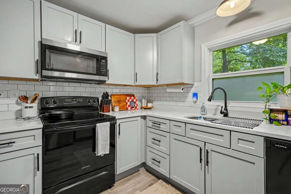 62 Valley View DR Cartersville, GA 30120