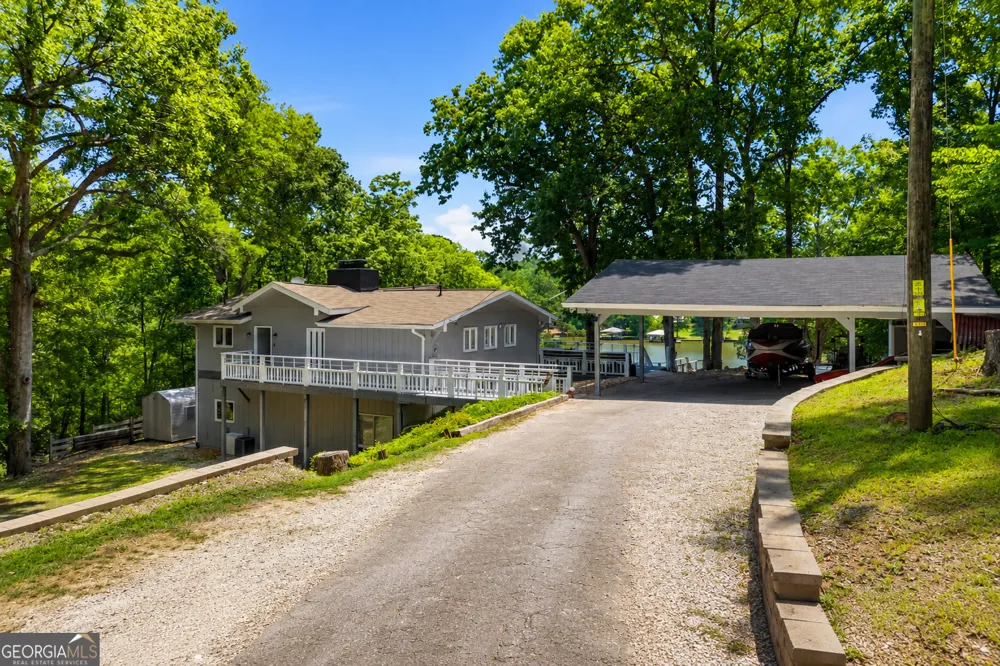 405 Miller RD Covington, GA 30014