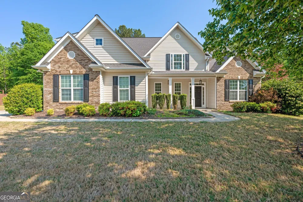 241 Otter CIR Fayetteville, GA 30215