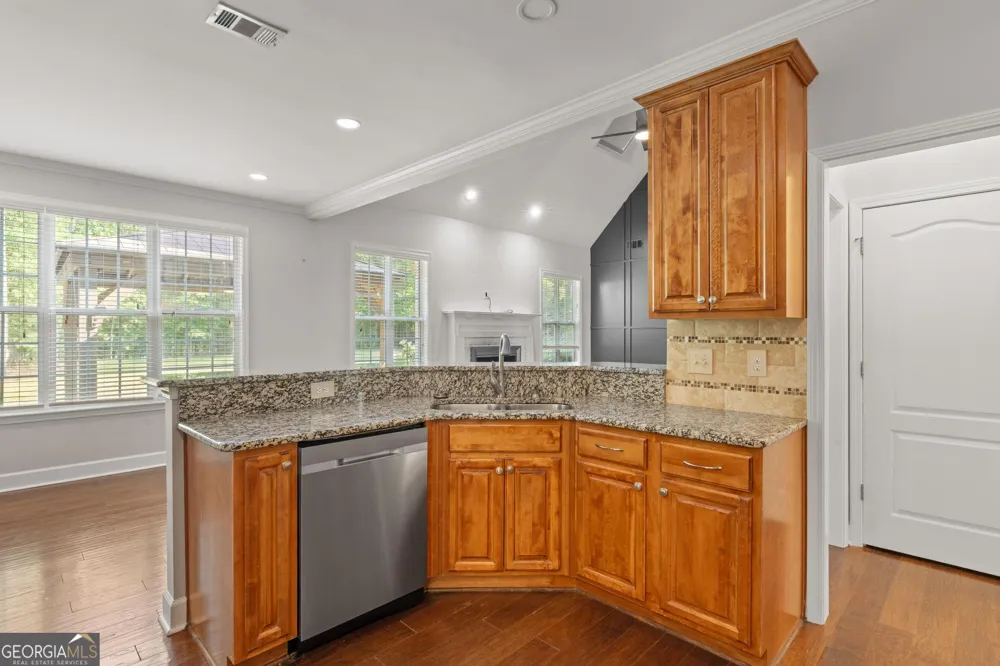 241 Otter CIR Fayetteville, GA 30215