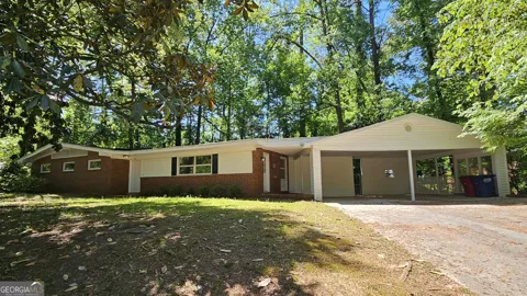 805 Dogwood CIR