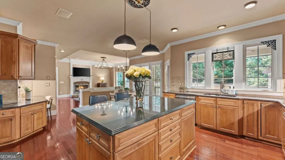 5010 Collins Lake DR Mableton, GA 30126