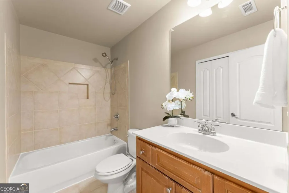 7321 Lazy Hammock WAY Flowery Branch, GA 30542