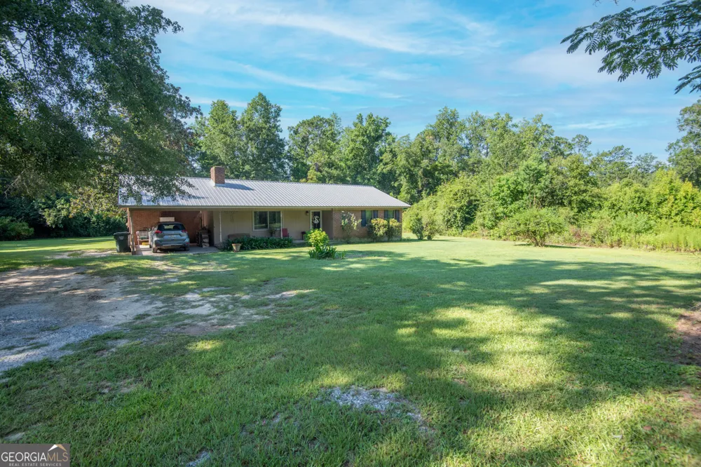 495 Sconyers ST Metter, GA 30439