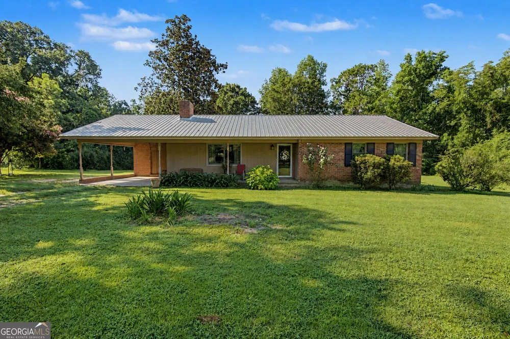 495 Sconyers ST Metter, GA 30439