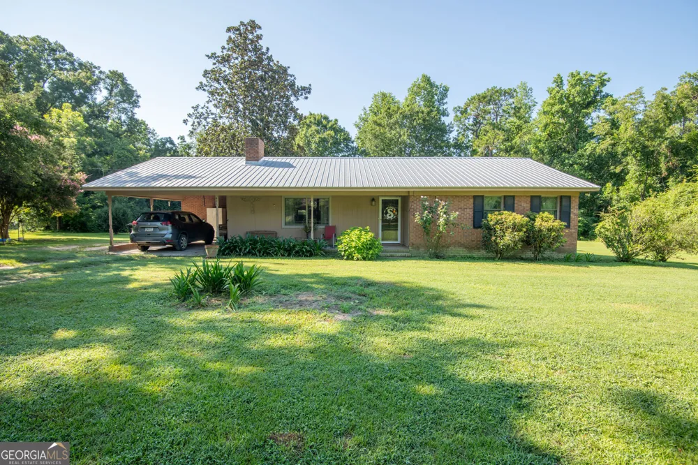 495 Sconyers ST Metter, GA 30439