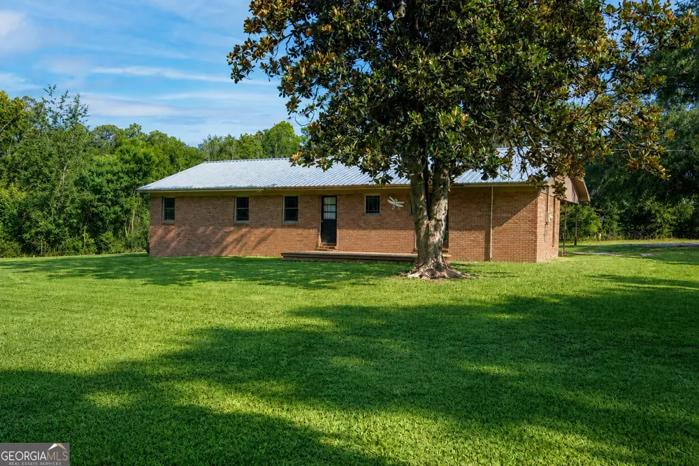 495 Sconyers ST Metter, GA 30439