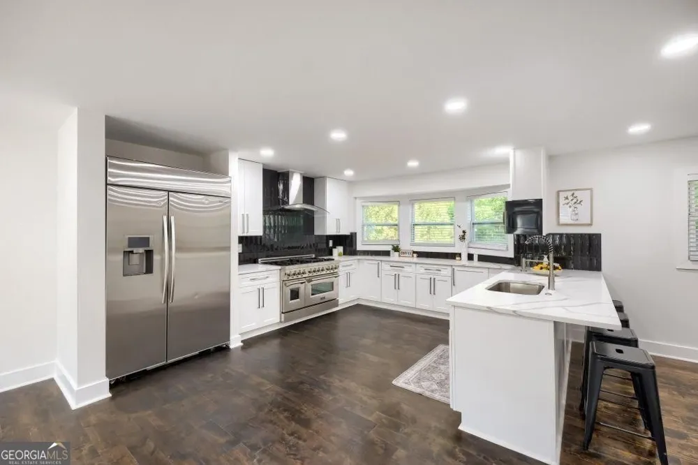 2368 Fenhurst PL Dunwoody, GA 30338
