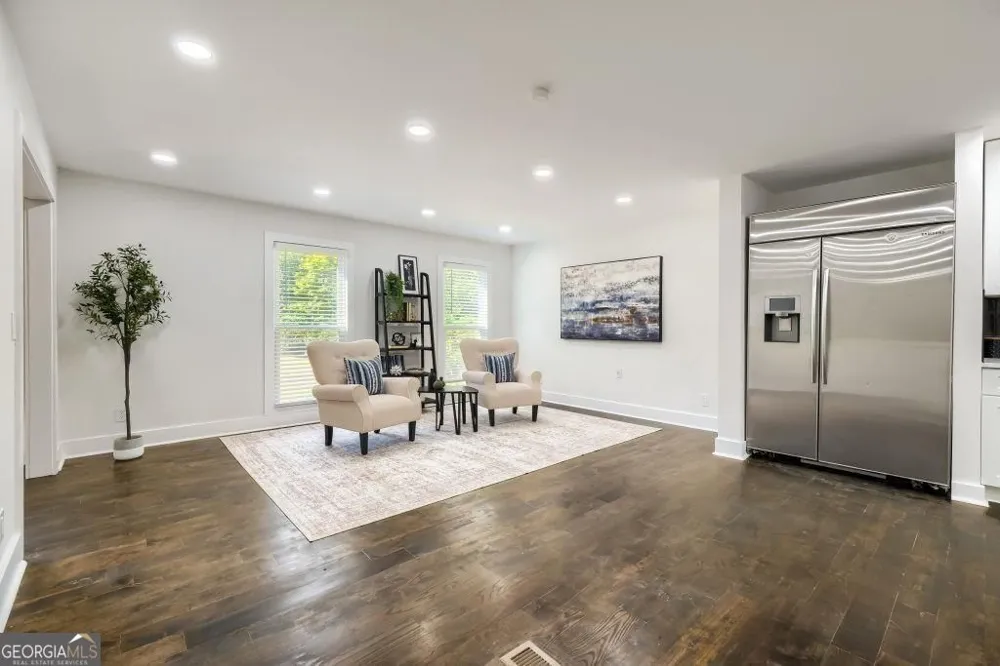2368 Fenhurst PL Dunwoody, GA 30338