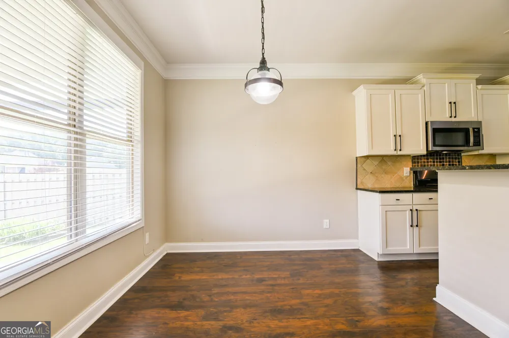 407 Arbor LN Loganville, GA 30052