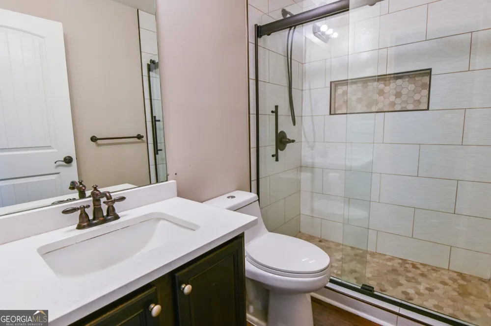 407 Arbor LN Loganville, GA 30052