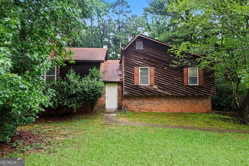 5894 Sutton DR Douglasville, GA 30135