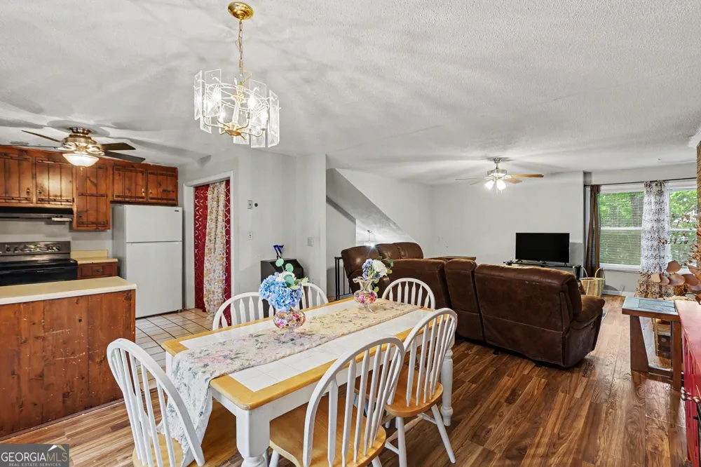 5894 Sutton DR Douglasville, GA 30135