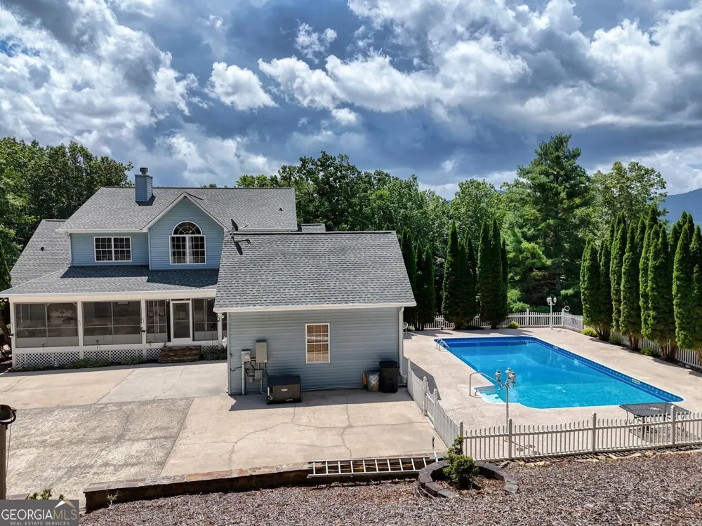 266 E Wright RD Blairsville, GA 30512