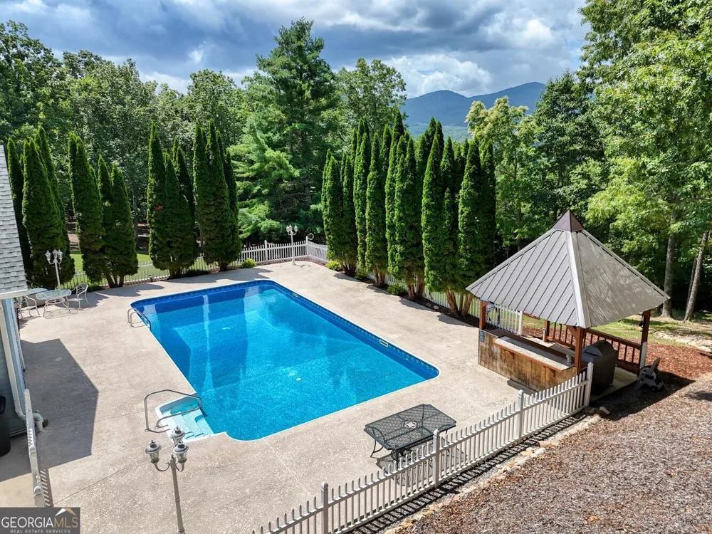 266 E Wright RD Blairsville, GA 30512