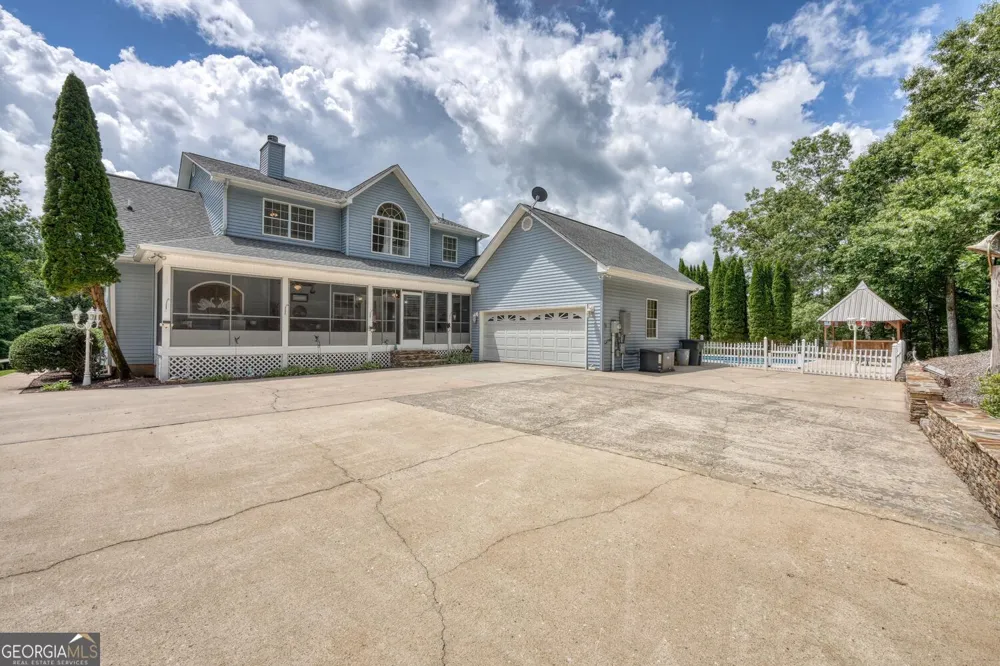 266 E Wright RD Blairsville, GA 30512