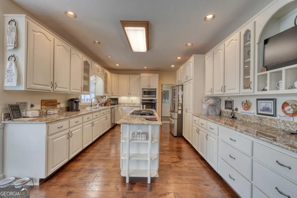 266 E Wright RD Blairsville, GA 30512