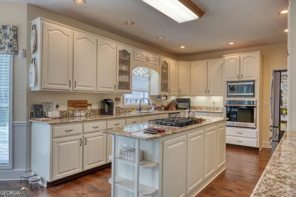 266 E Wright RD Blairsville, GA 30512