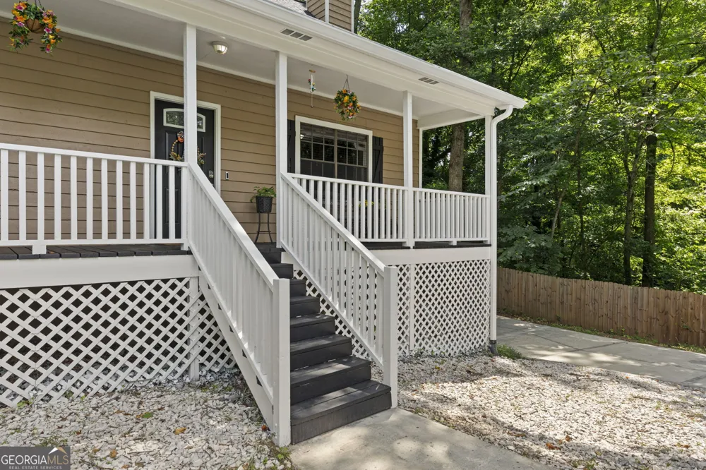 389 Saint Albans CT SW Mableton, GA 30126