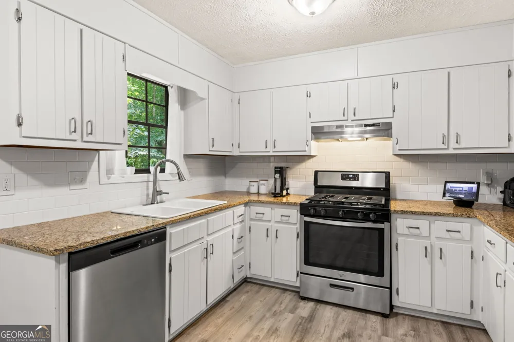 389 Saint Albans CT SW Mableton, GA 30126