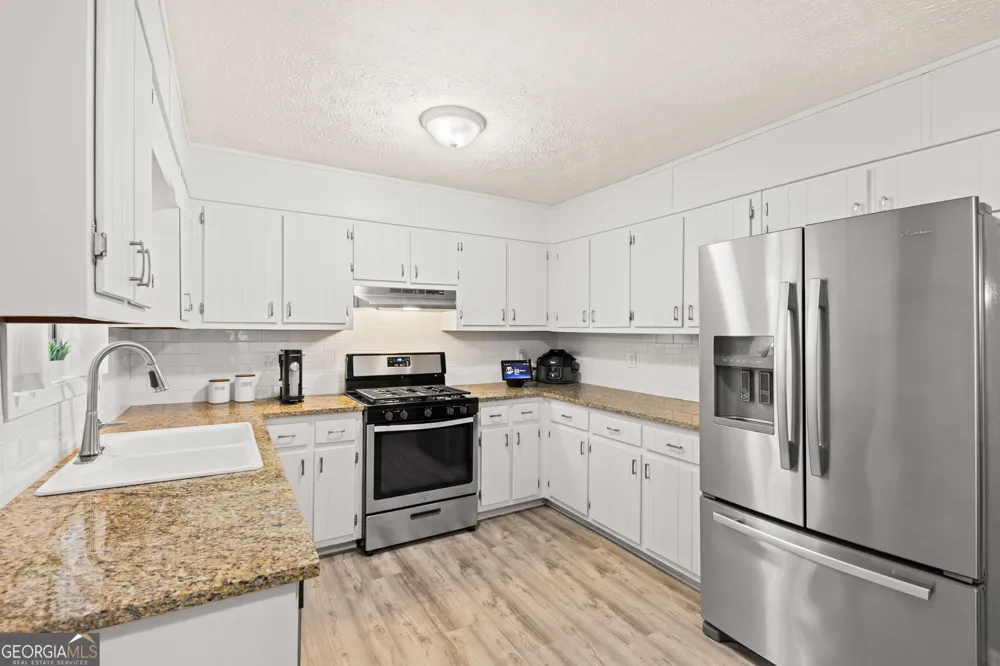 389 Saint Albans CT SW Mableton, GA 30126