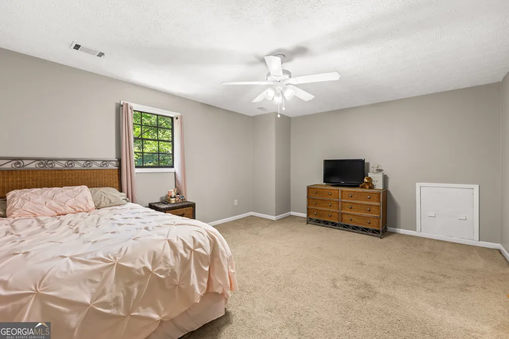 389 Saint Albans CT SW Mableton, GA 30126