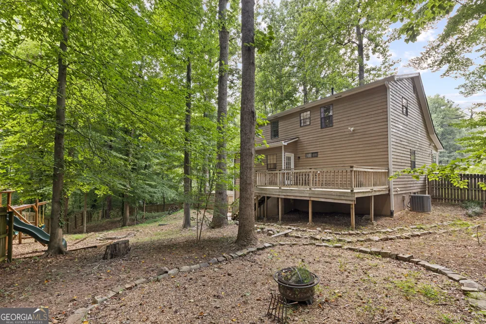 389 Saint Albans CT SW Mableton, GA 30126