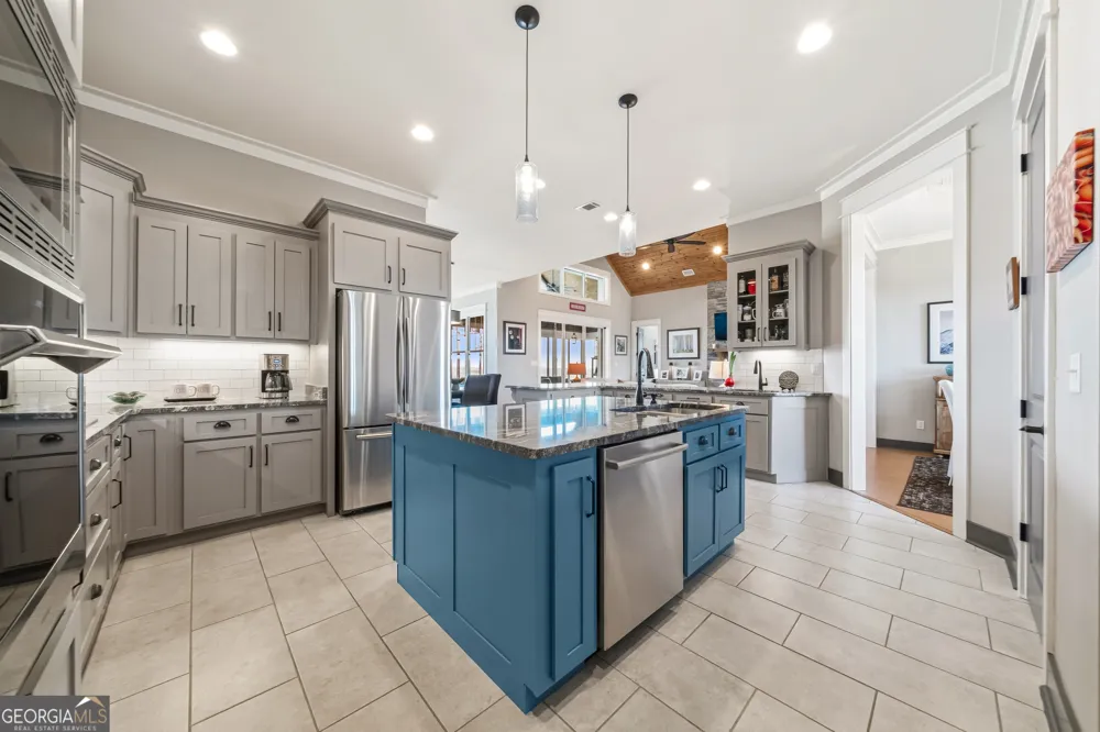 51 County Road 1024 Cedar Bluff, AL 35959