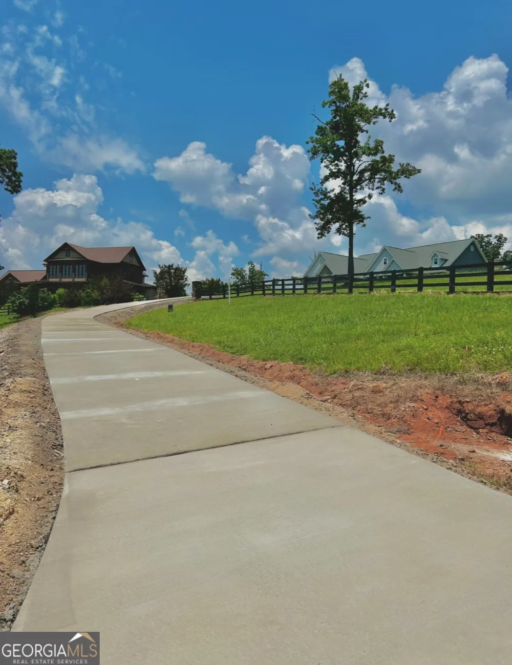 51 County Road 1024 Cedar Bluff, AL 35959