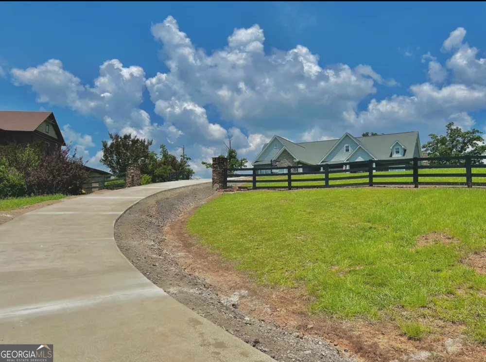 51 County Road 1024 Cedar Bluff, AL 35959