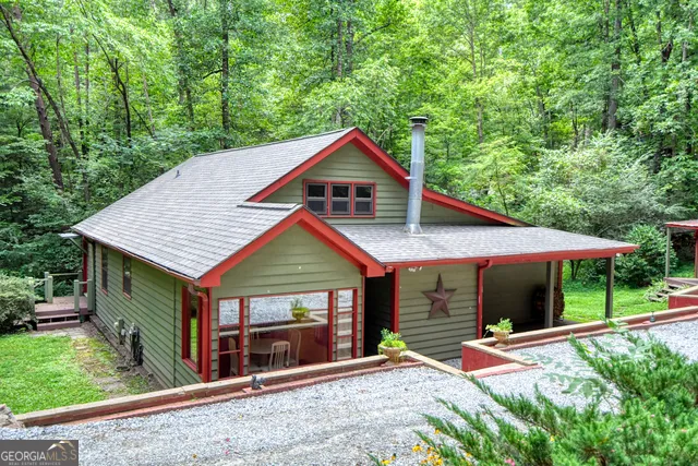 31 Creekside LN Clayton, GA 30525